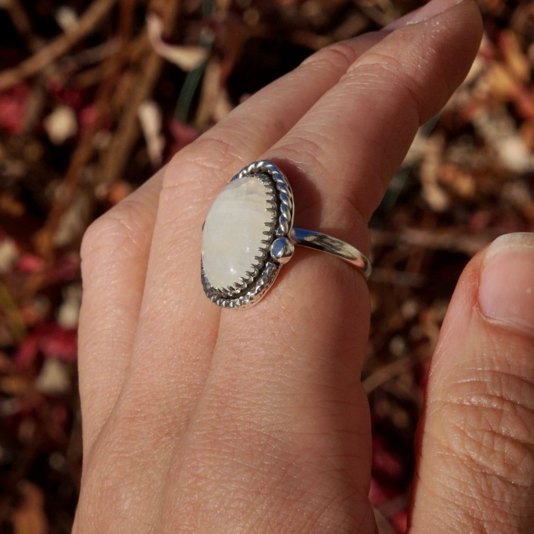 Full Moon Ring - Size 7.5